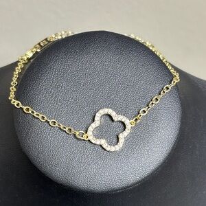 Elegant Gold Clover Bracelet Anklet